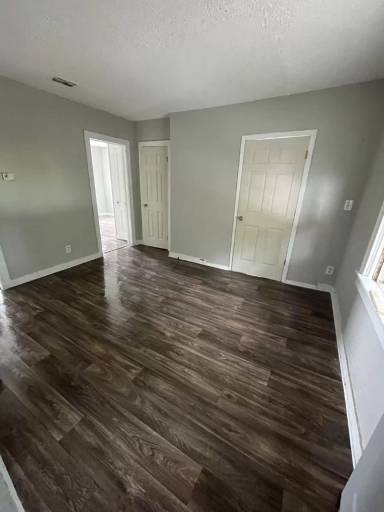 Main picture of 3305 Laura's Apartments