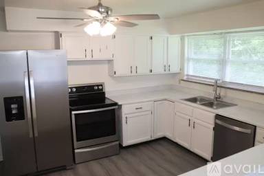 Main picture of 371 Robben Ln