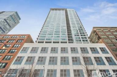 Main picture of Wells Street Towers