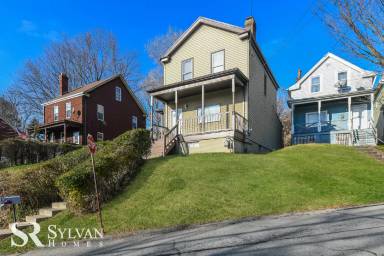 Main picture of 240 Stewart Ave