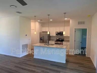 Main picture of 300 Shaefer St
