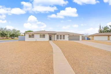 Main picture of 2037 E Riviera Dr