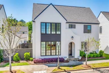 Main picture of 7814 Ebury St