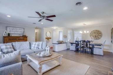 Main picture of 3306 46th St