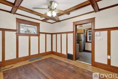 Main picture of 1102 Clark St
