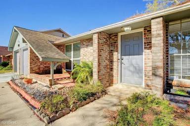 Main picture of 19331 Leafwood Ln
