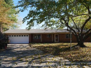Main picture of 212 Amherst Cir