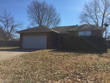 Main picture of 2804 W Primrose Ln