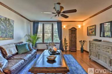 Main picture of 210 Saint George St