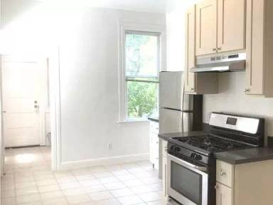 Main picture of 771 7th Ave