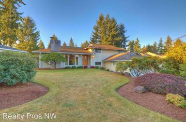 Main picture of 1927 168th Ave NE