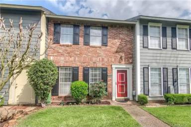Main picture of 10304 Monet Dr