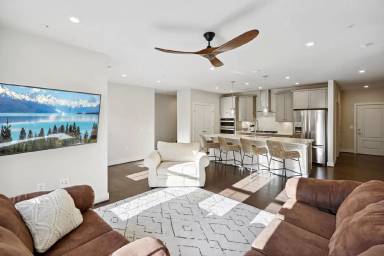 Main picture of 2324 Wind Charm St