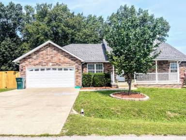 Main picture of 20135 Hardcastle Ln
