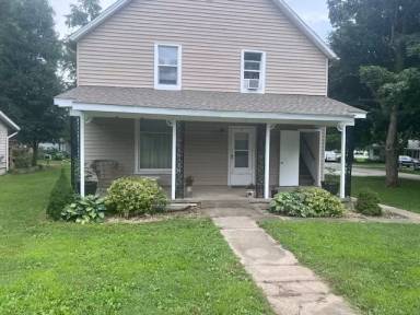 Main picture of 208 S 2nd St