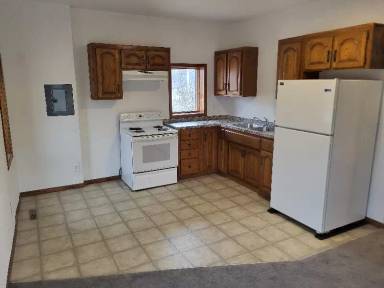 Main picture of 403 1st Ave NE