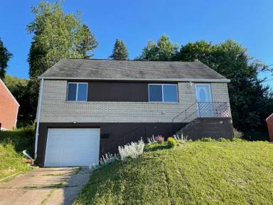 Main picture of 8208 Chaske St