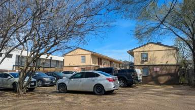 Main picture of 1422 Bennett Ave
