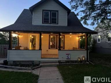 Main picture of 6108 Pinkney St