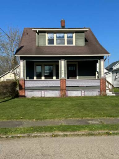 Main picture of 404 Sheridan Ave