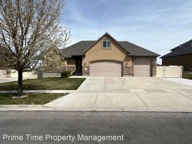 Main picture of 2764 S Ivy Ln