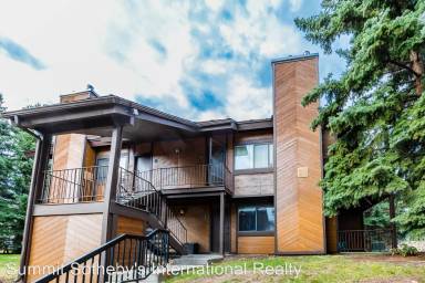 Main picture of Red Pine Condos