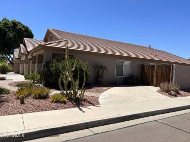 Main picture of 7922 W Ross Ave