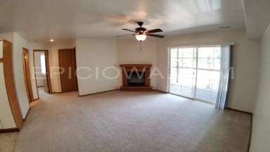 Main picture of 6430 Creekside Dr NE