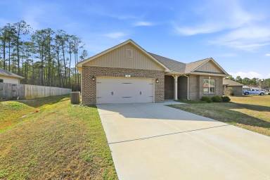 Main picture of 52 Woodwater Cir