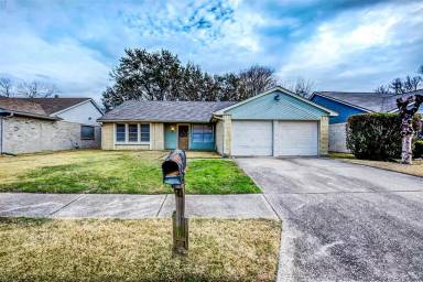 Main picture of 3319 Walhalla Dr