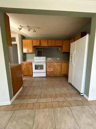 Main picture of 4805 Capitol Ave