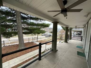 Main picture of 2697 Deming Ave