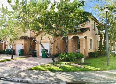 Main picture of 11652 NW 77th Ter