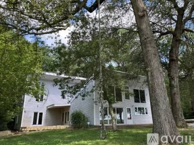 Main picture of 2136 County Road 1300 N