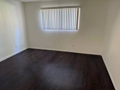 Main picture of 14321 Brookhurst St