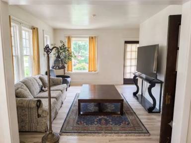 Main picture of 4946 Cote Brilliante Ave
