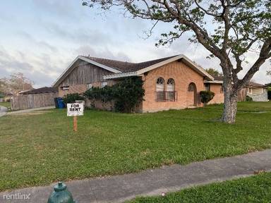 Main picture of 6202 Higgins Dr