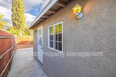 Main picture of 703 Mills St