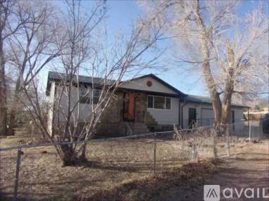 Main picture of 1023 S 26th St