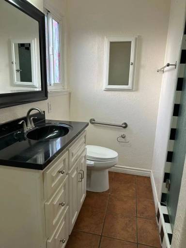 Main picture of 390 El Toro Way