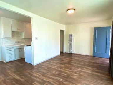 Main picture of 526 Shepard St