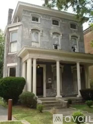 Main picture of 1023 S 4th St