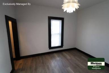 Main picture of 1037 Pine St