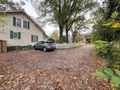 Main picture of 134 Park St