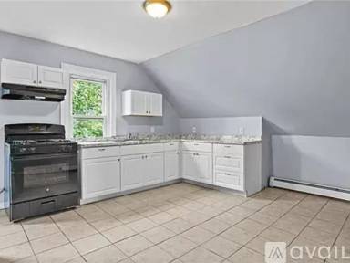 Main picture of 40 Norwich Ave