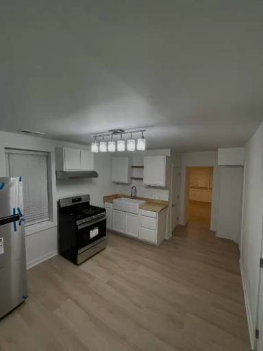 Main picture of 4115 S Maplewood Ave