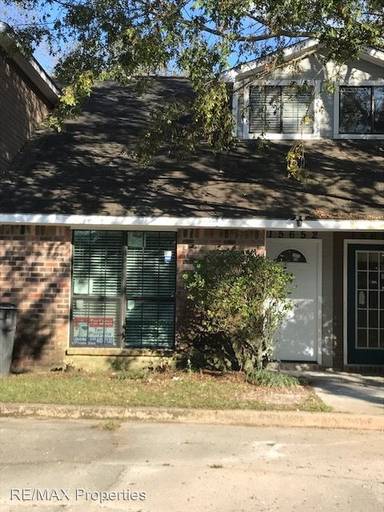 Main picture of 15652 Riverdale Ave E