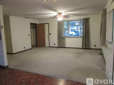 Main picture of 15 Circle Dr