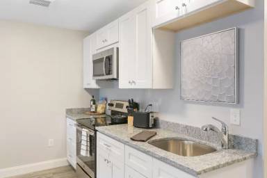 Main picture of 1645 Black Rock Tpke