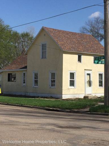 Main picture of 417 4th St NW
